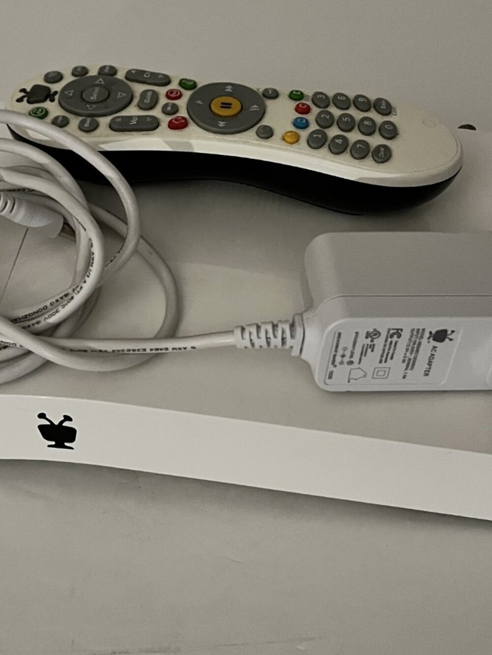 TiVo BOLT 500 GB DVR - 4K UHD TCD849500 Cable or OTA - NO LIFETIME SERVICE